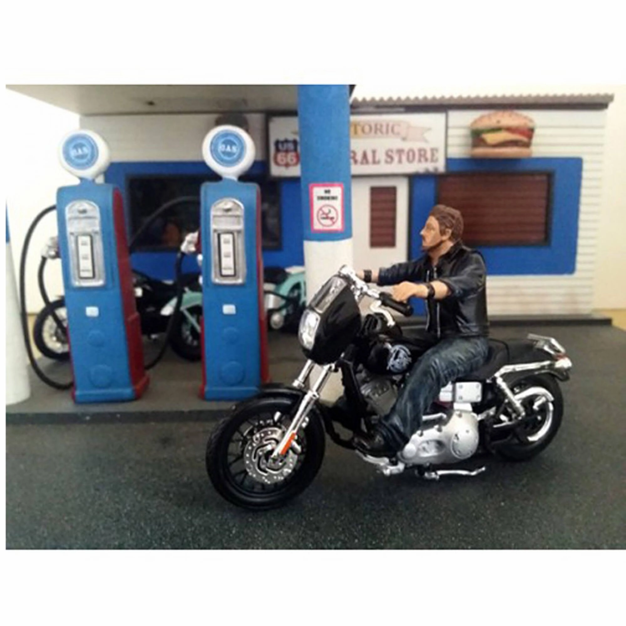 American Diorama Biker Bull Dog Figurine - Polyresin 3.5 inch For 1/18 Scale Models