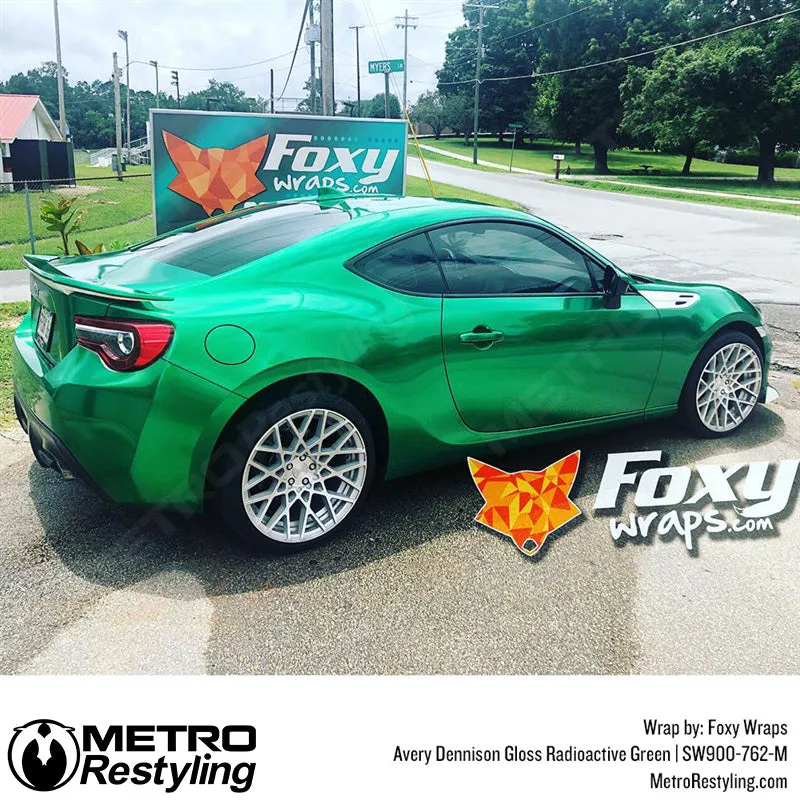 Avery Dennison SW900 Gloss Radioactive Green Vinyl Wrap | SW900-762-M