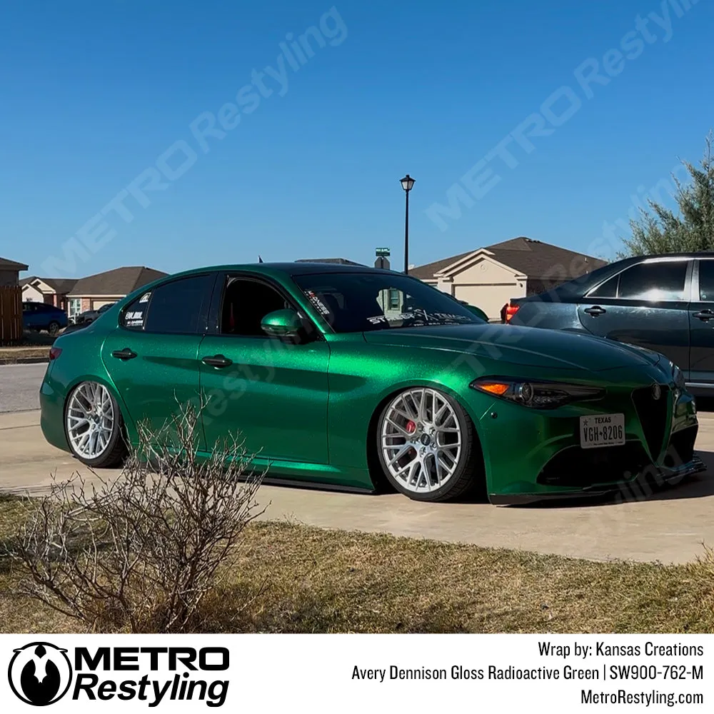 Avery Dennison SW900 Gloss Radioactive Green Vinyl Wrap | SW900-762-M