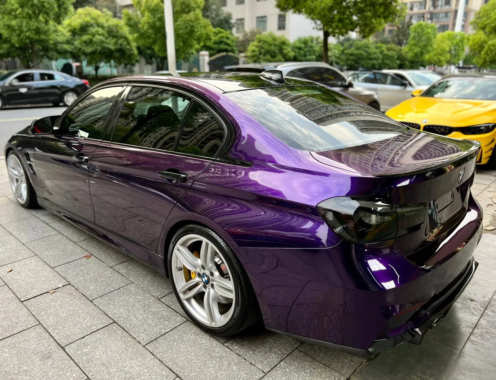 Gloss Metallic Midnight Purple II Car Wrap