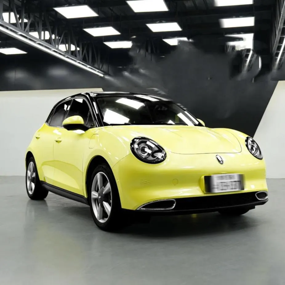 Super Gloss Light Lemon Yellow Vinyl Wrap
